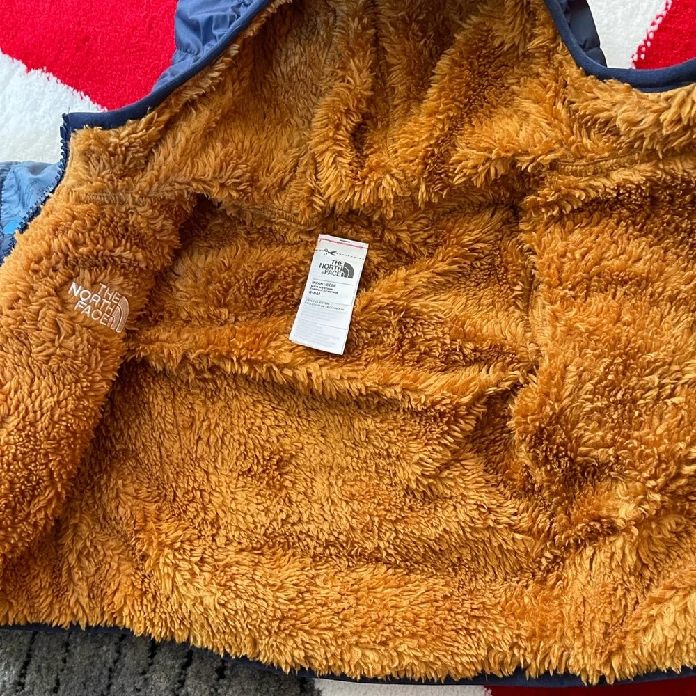 🆕 north face infant  jacket 3-6 - Picture 4 of 9